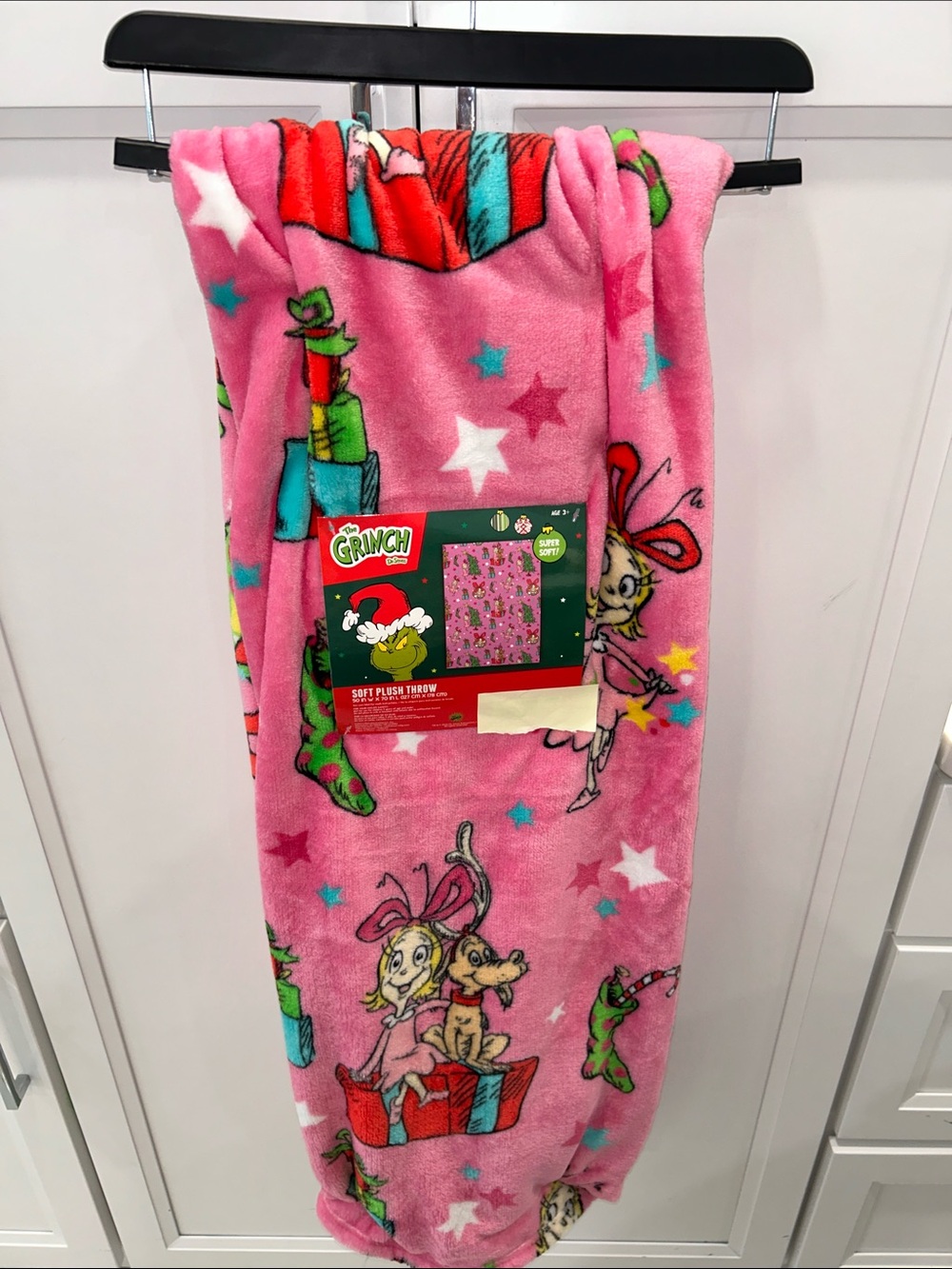 The Grinch Cindy Lou Pink Christmas Soft Plush Throw Blanket
